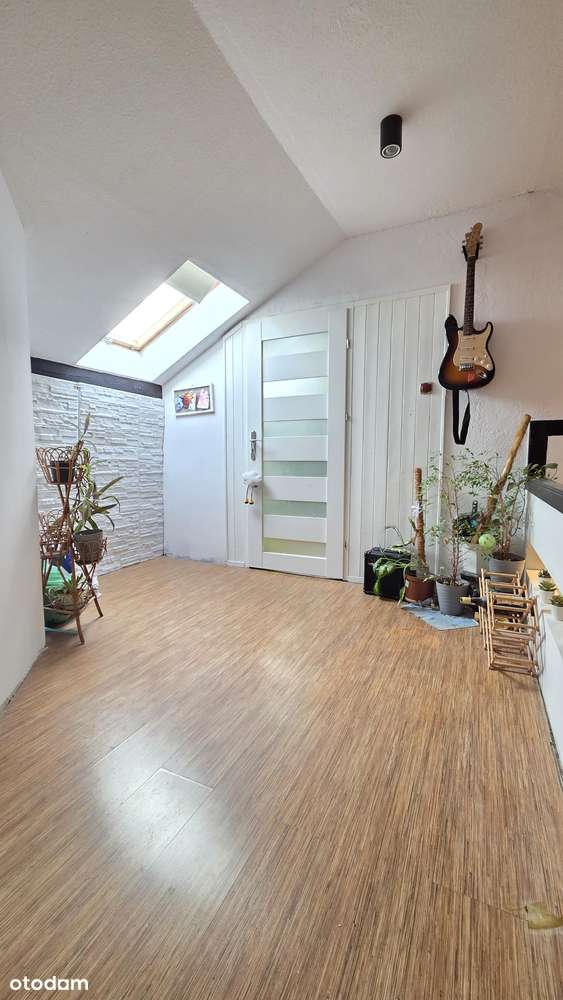 Na sprzedaż dwupoziomowe mieszkanie-3