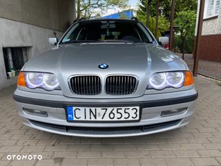BMW Seria 3 328i