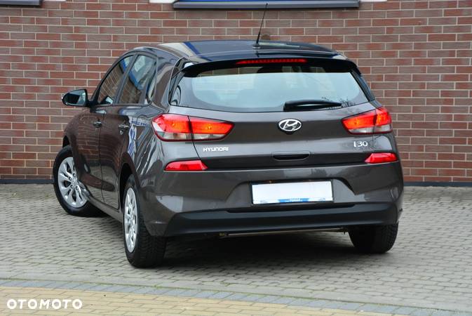 Hyundai I30 1.4 Classic + - 18