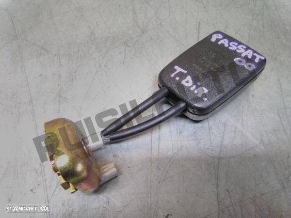 Encaixe De Cinto Trás Direito 3b085_7740a Vw Passat Variant (b5 - 1