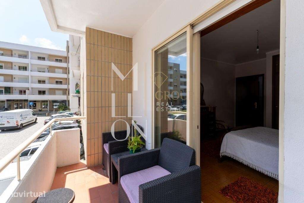 APARTAMENTO T3 COM 120M2 EM GRIJÓ-13