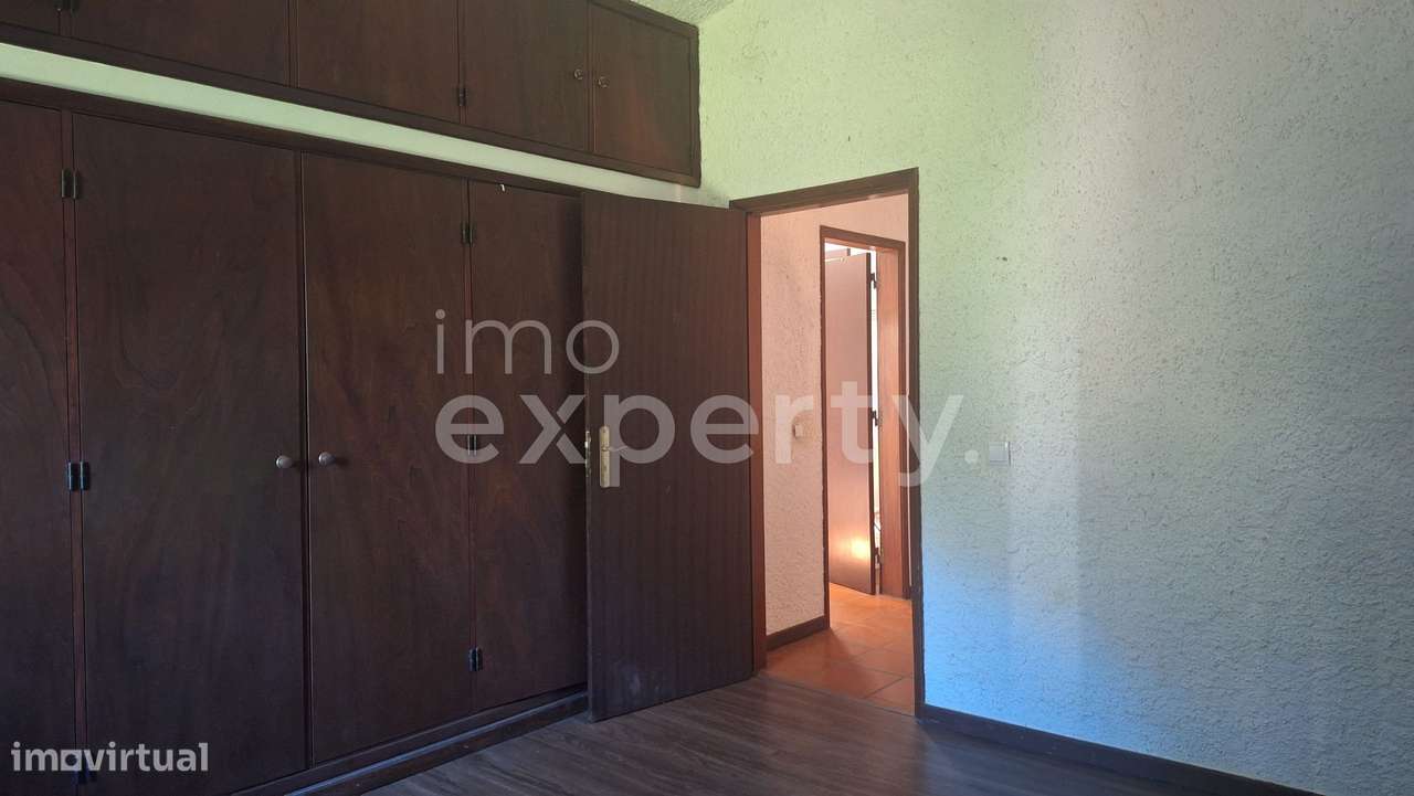 Moradia T2 remodelada na Ribeirinha, Camacha-13