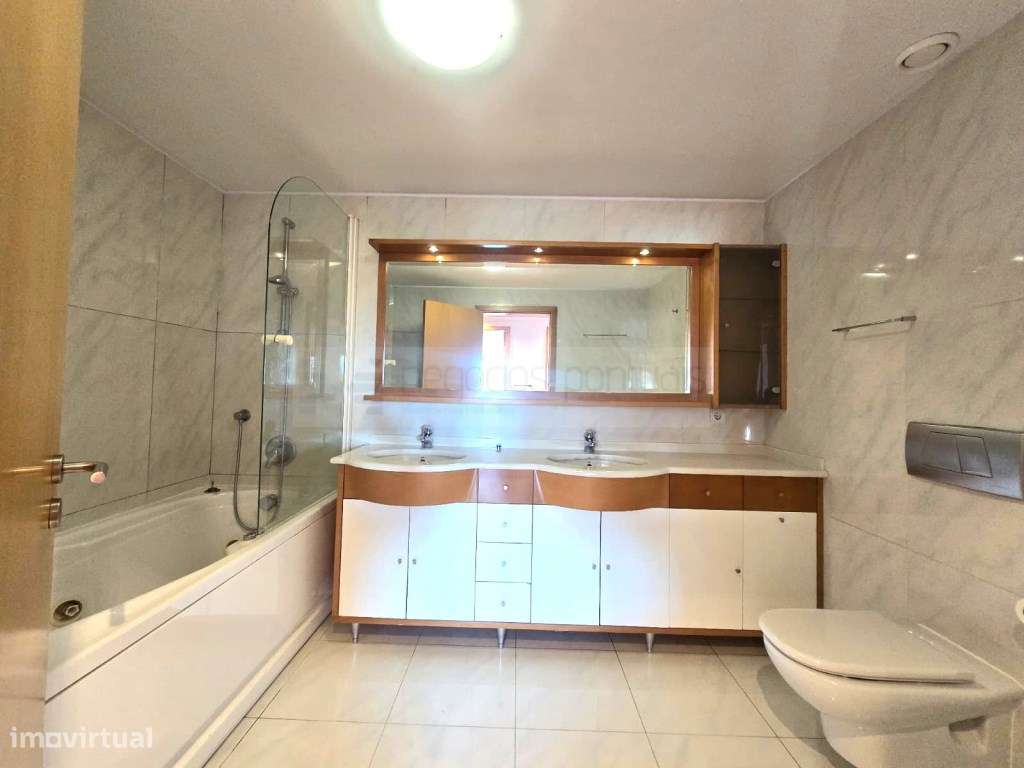 T4 com áreas generosas em São Victor, Braga | Junto a Escola Gulben...-10