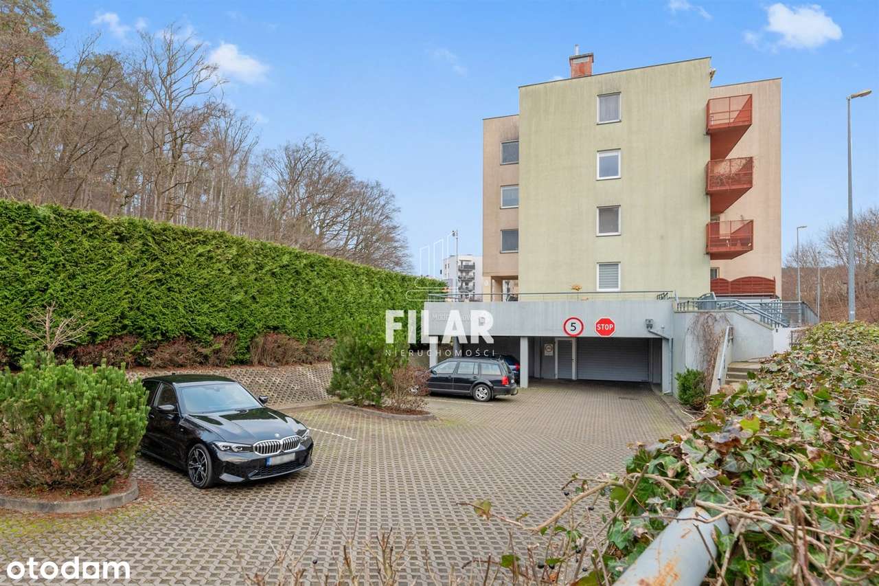 Os. Dolina Cisów, cisza i spokój, balkon, hala-16