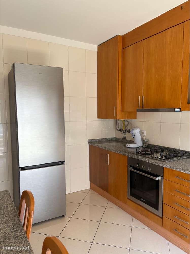 Quarto - localizado em Braga - Grande imagem: 5/9