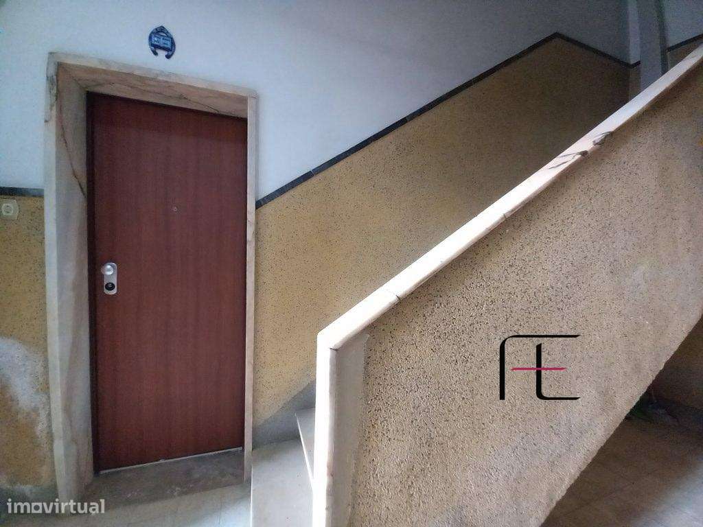 Apartamento T2 Venda em Amora,Seixal - Grande imagem: 3/32