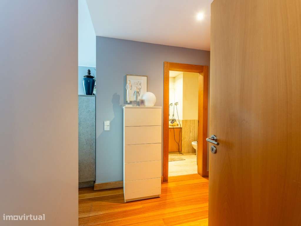 Duplex T3 inserido em condomínio fechado de luxo-14