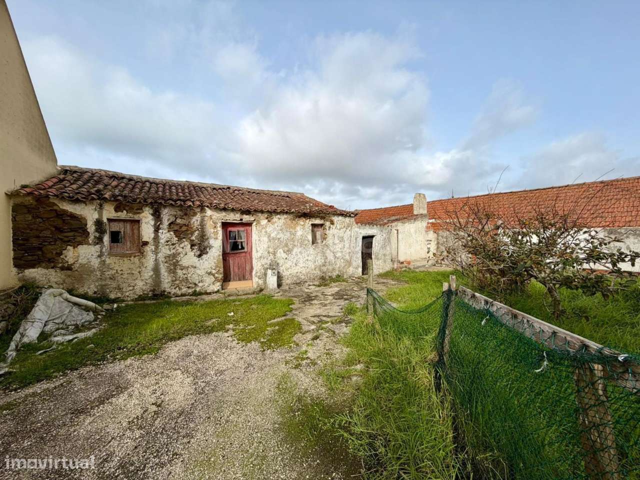 Moradia T2 +T0, Feiteira, São Pedro da Cadeira - Grande imagem: 2/6