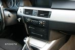 BMW Seria 3 318i - 30