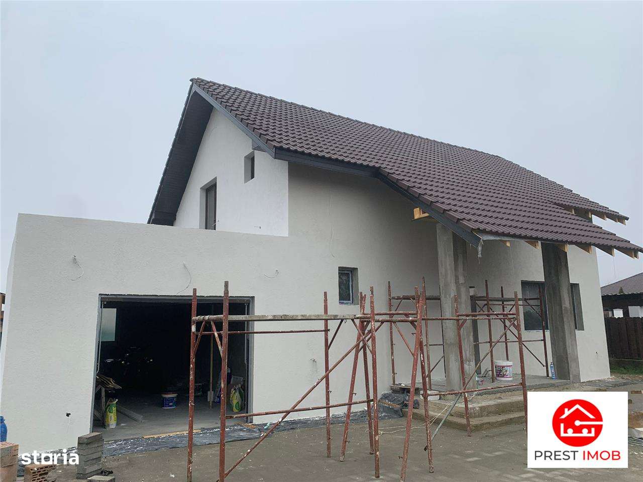 Casa standarde ridicate, la cheie  , 4 + camere, cu garaj atasat de ca - Imagine principală: 2/20