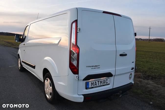 Ford TRANSIT CUSTOM 320 L2H1 - 11