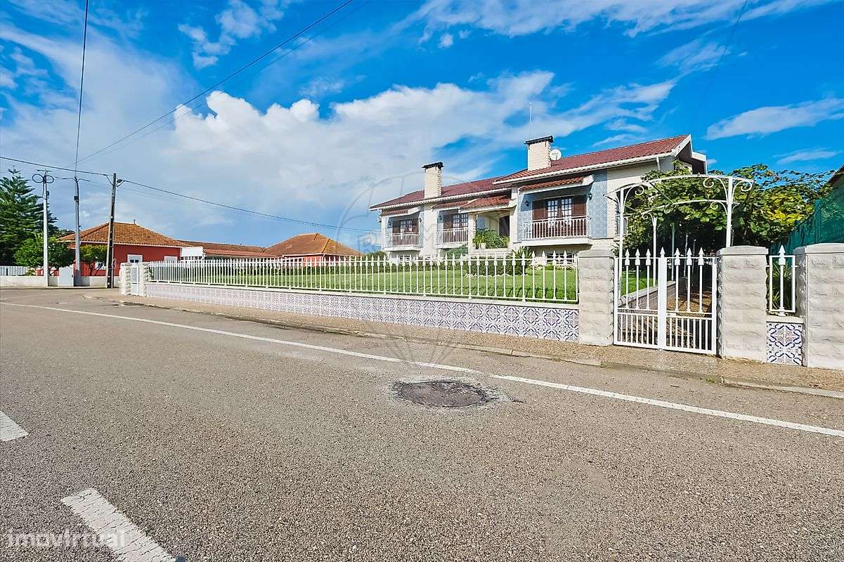 Moradia T5 para venda - Grande imagem: 2/49