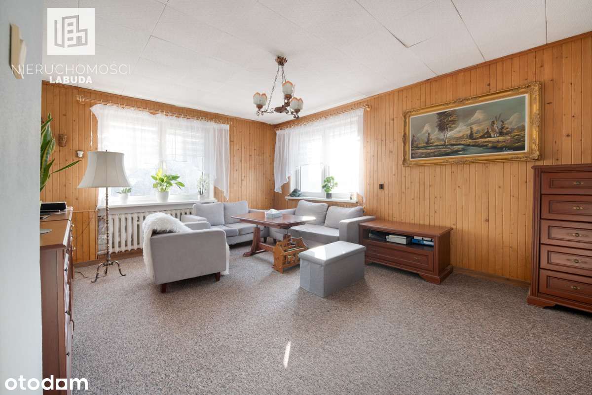 Dom z widokiem na jezioro-0