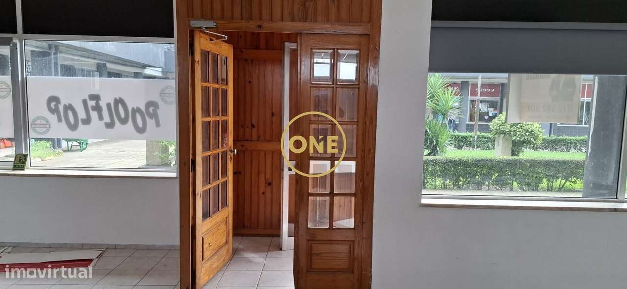 Em Delães, um espaço cheio de potencial à espera da sua visão. - Grande imagem: 4/22