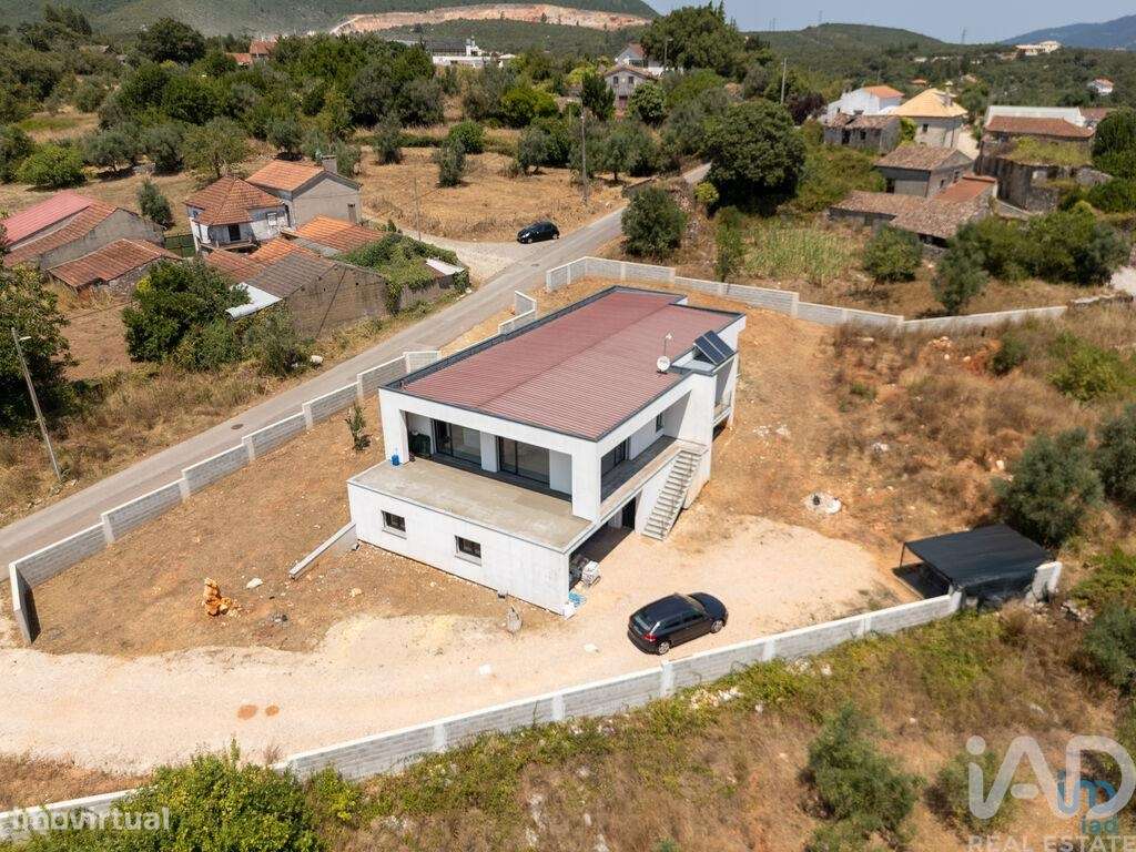 Casa / Villa T4 em São Miguel, Santa Eufémia e Rabaçal de 193,00 m2 - Grande imagem: 5/29