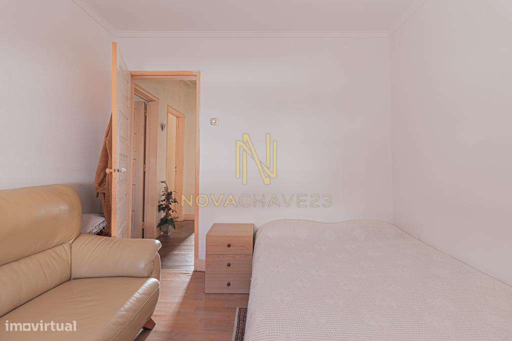 Prédio no Cacém | 509 m² de Terreno | Rendimento Imediato-24