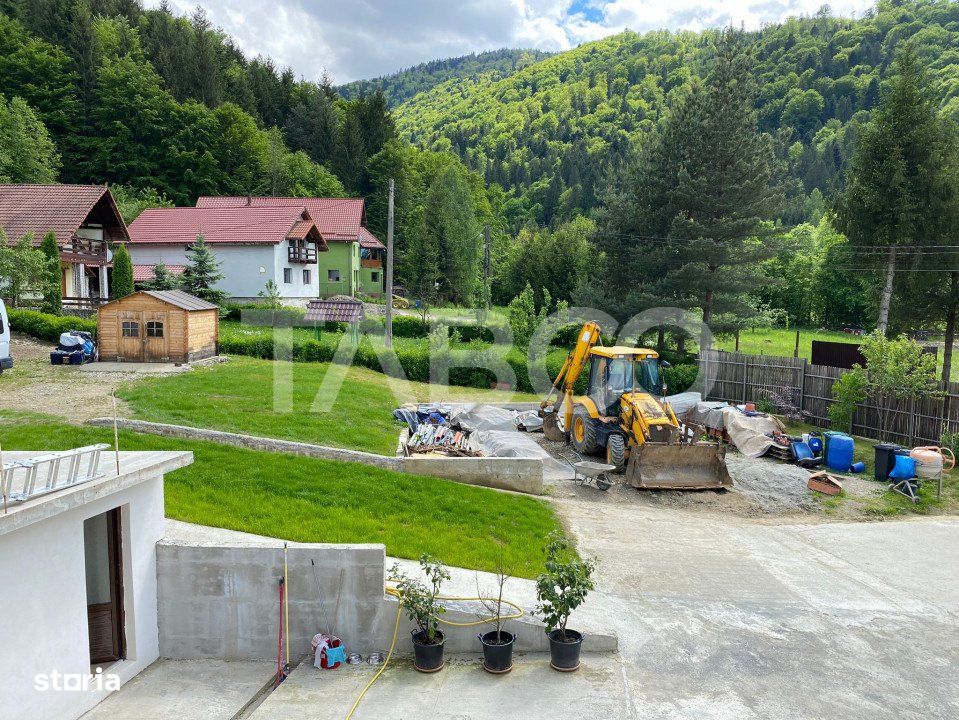 Casa de vacanta cu 4 apartamente de vanzare in Dejani judetul Brasov