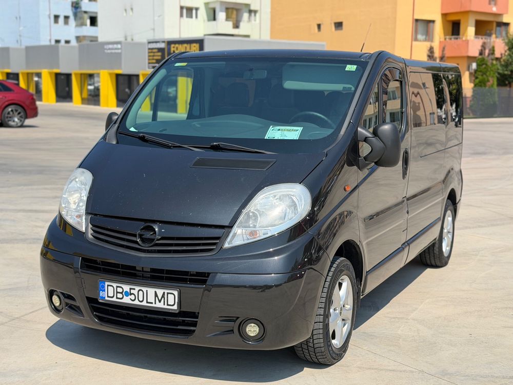 Opel Vivaro 2012