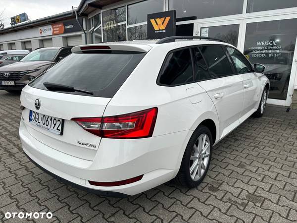 Skoda Superb 1.4 TSI ACT Ambition - 9