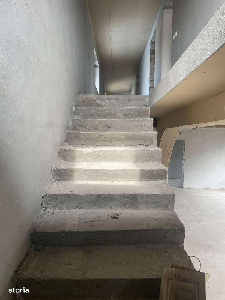 Casa de vanzare, Poroschia, in constructie avansata-8