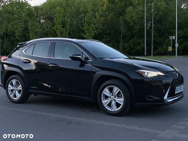 Lexus UX 250h GPF Business 2WD - 8