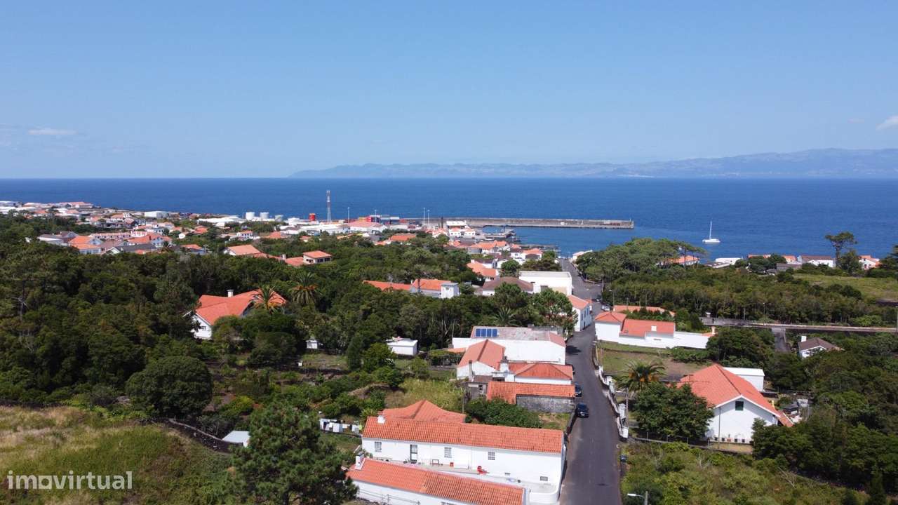 Ruina para reconstrução em Sao Roque do Pico-18