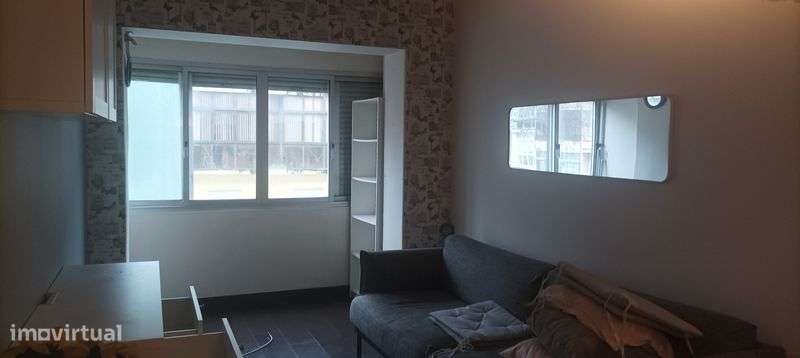 T2 Remodelado Junto Ao Lidl Venteira