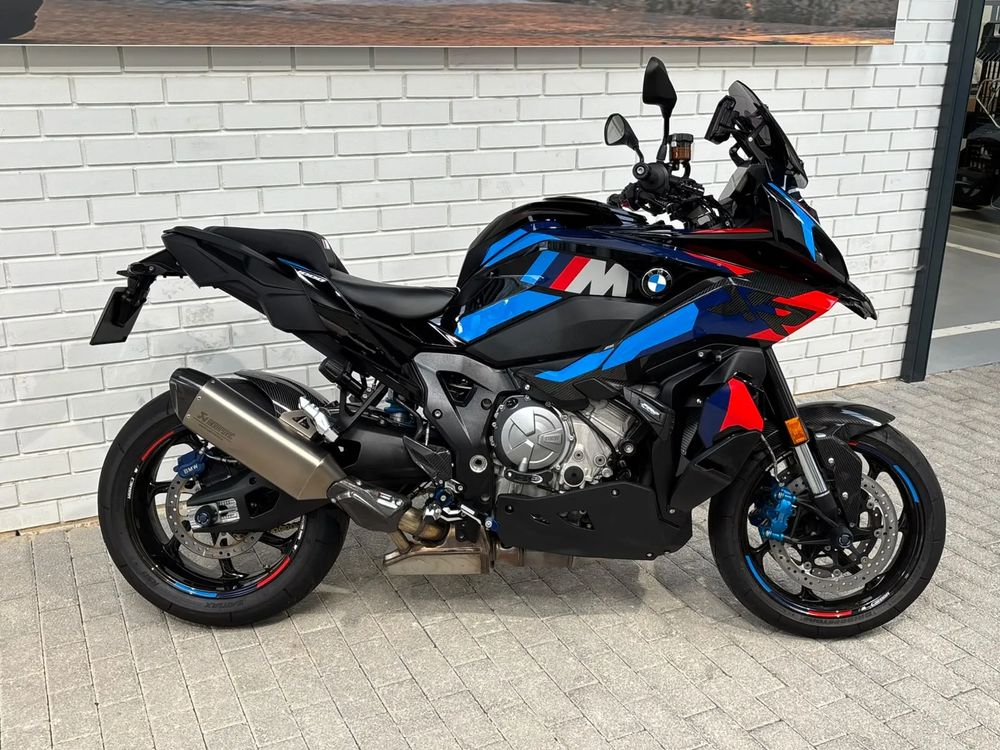 BMW M 1000 XR