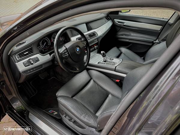 BMW 730 d Pack M - 25