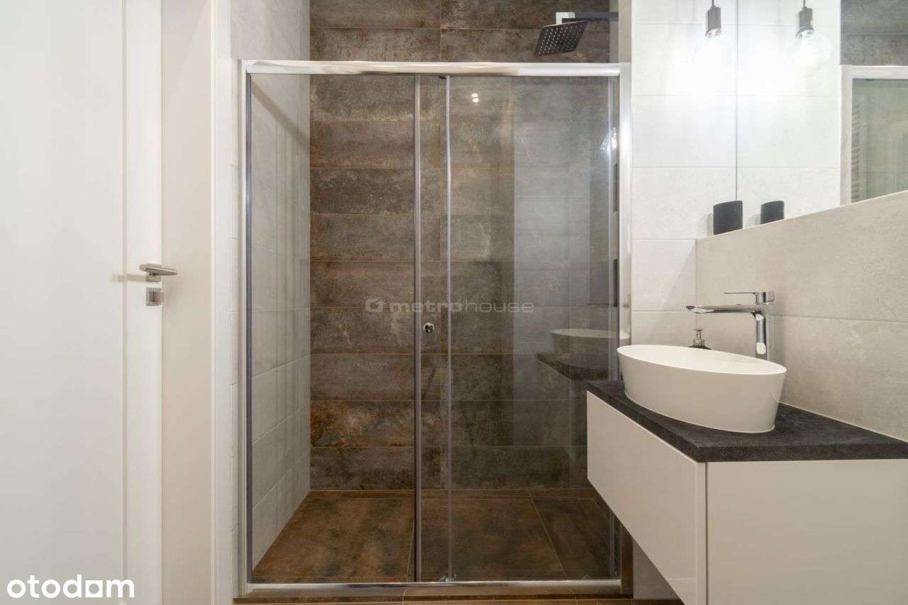 Panorama Katowic Apart.62,49m2 z dużą loggią.-11