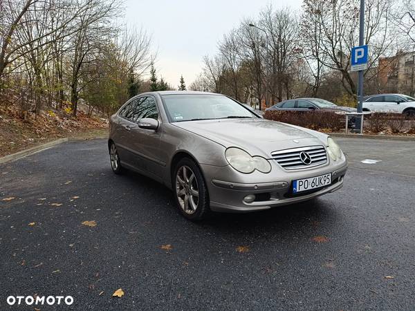 Mercedes-Benz Klasa C 180 Kompressor - 4