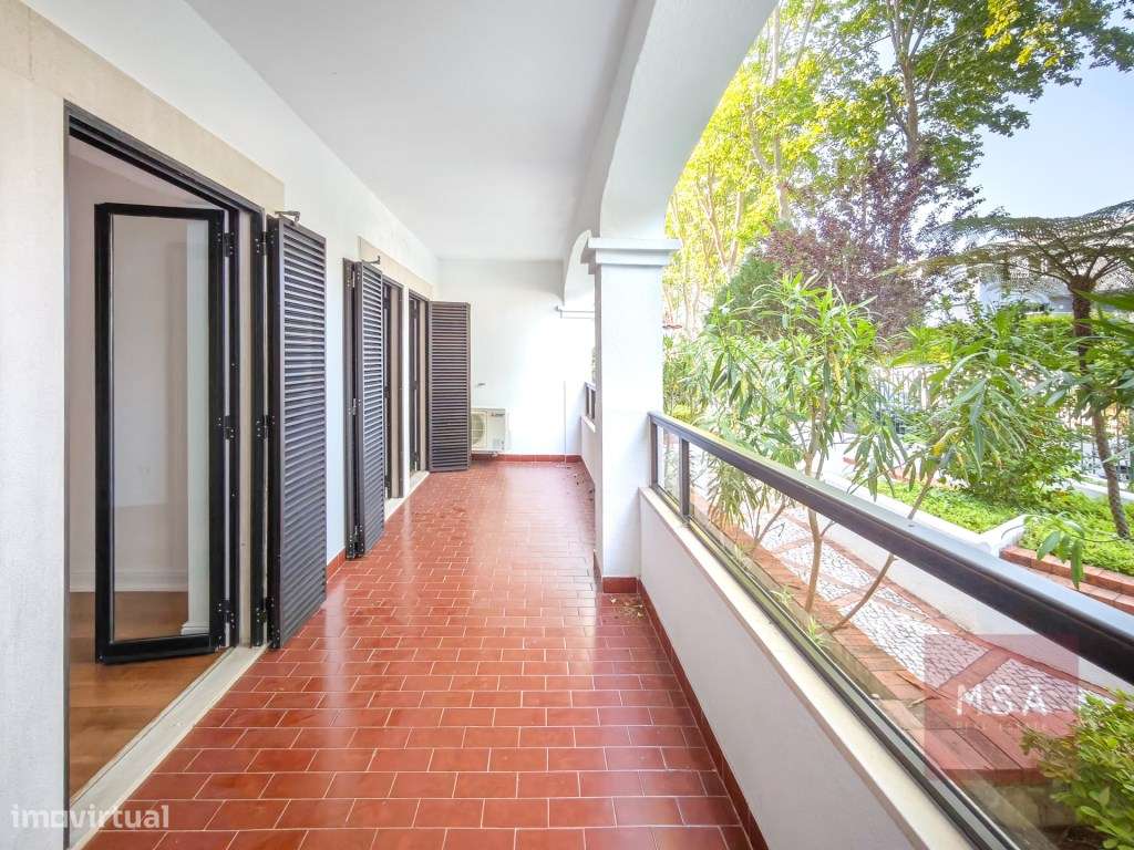 Fantástico apartamento T3 no Condomínio do Lago, Monte Estoril.-10