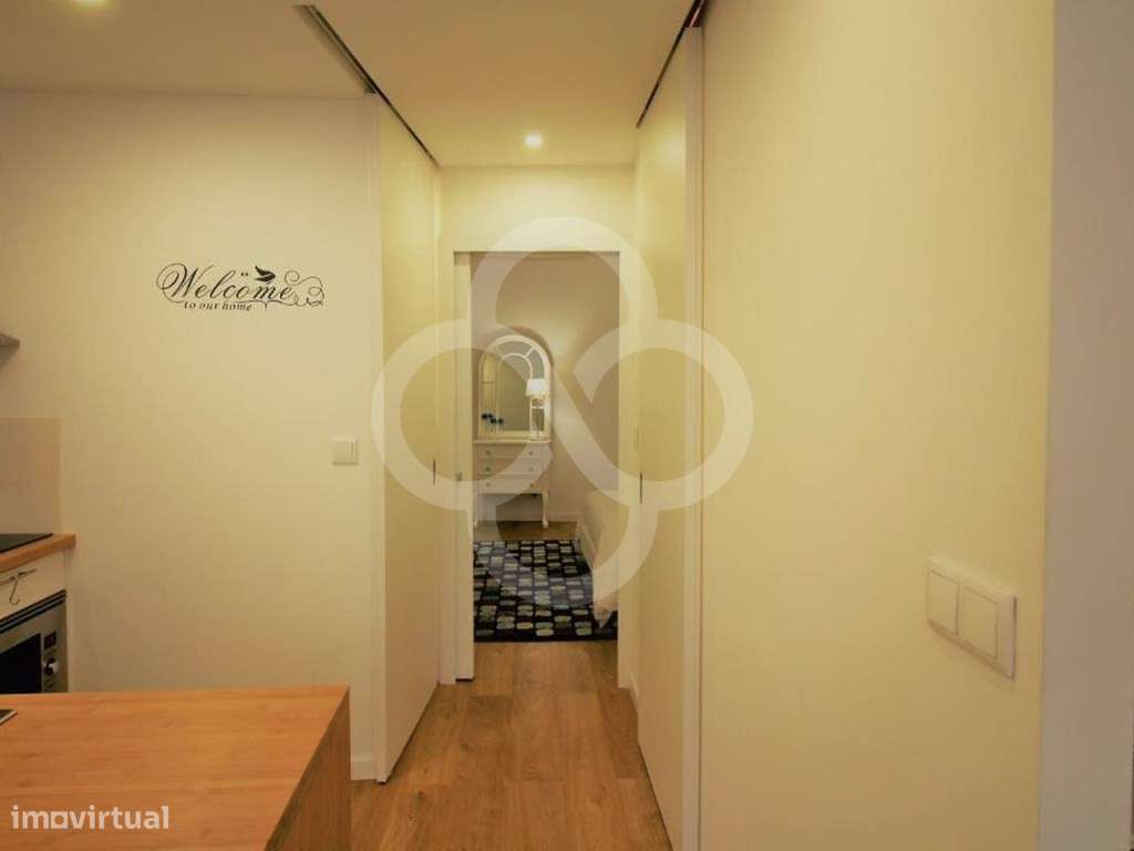 Excelente T1 remodelado e equipado no coração de Santa Catarina em ...-7