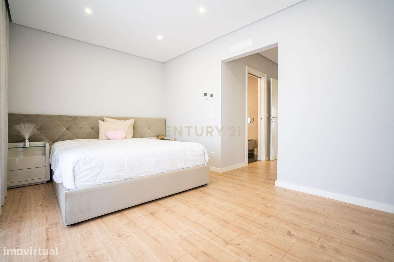 Moradia de Luxo T3 junto a Sintra | Vila Verde-41