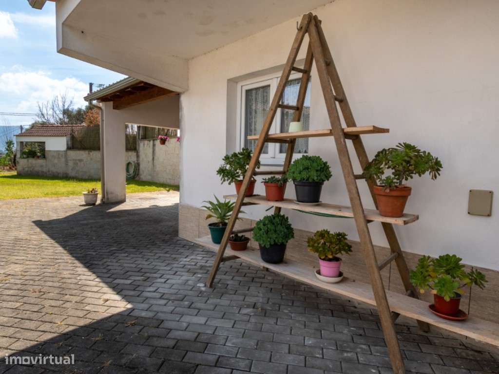 Encantadora Moradia Térrea V3-25