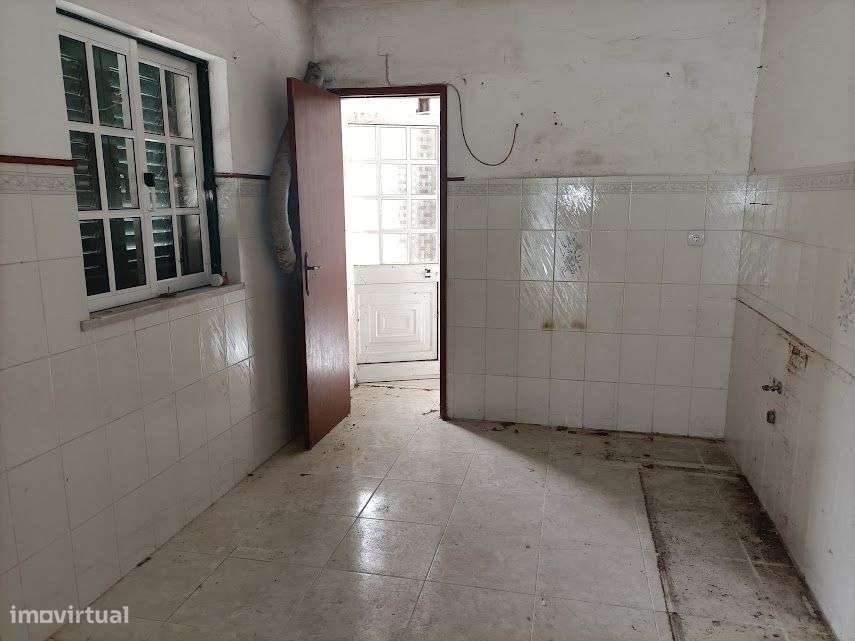 Moradia T2 Geminada com 2 Casas de Banho-6