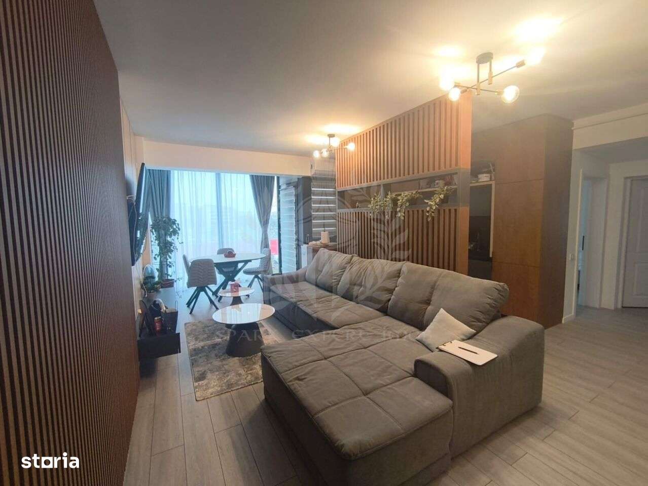 APARTAMENT 3 CAMERE// ZONA 9 MAI-4