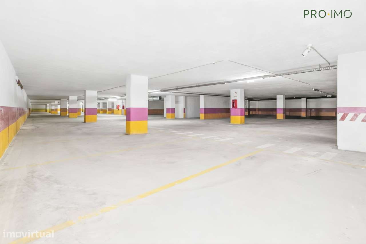 Lugares de Garagem no Centro de São João da Madeira-5