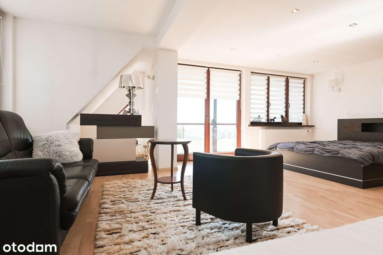 Nieruchomość z potencjałem inwestycyjnym - dom, hale, 1,42 ha ziemi-13