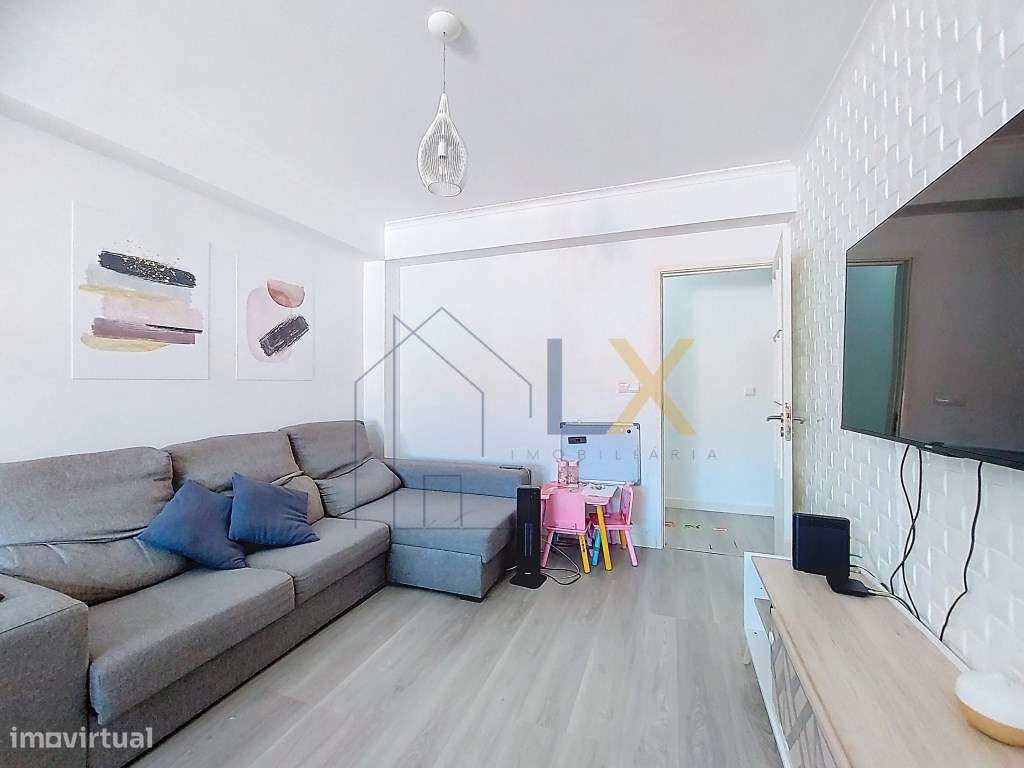 Apartamento T3 com garagem e arrumos em Esgueira - a poucos minutos... - Grande imagem: 2/28