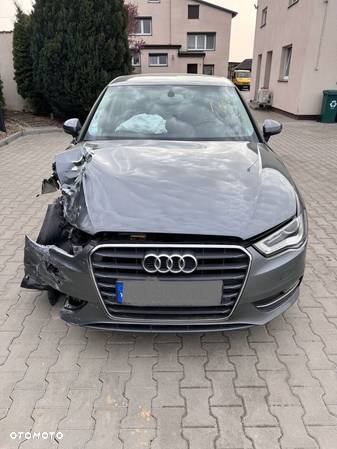 Audi A3 1.4 TFSI Sportback Ambiente - 4