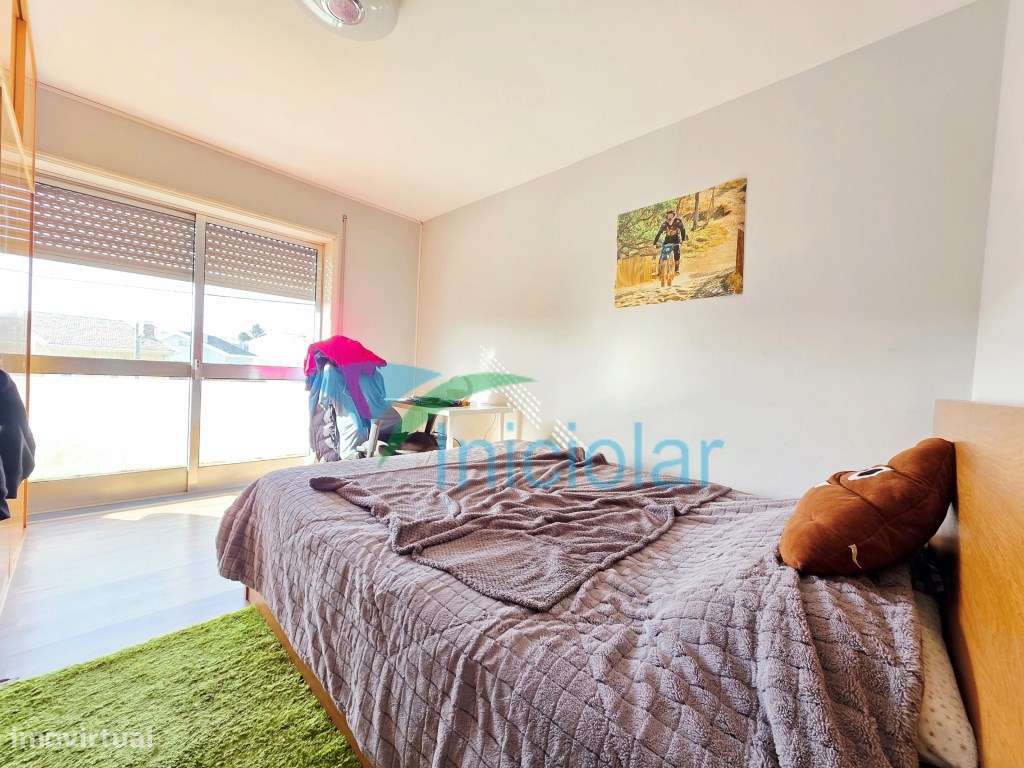 Moradia T3| 3 Frentes| Armazém| Centro de Sao Pedro da Cova-13