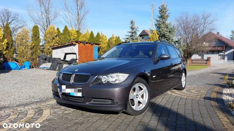 BMW Seria 3 320d DPF Touring - 3