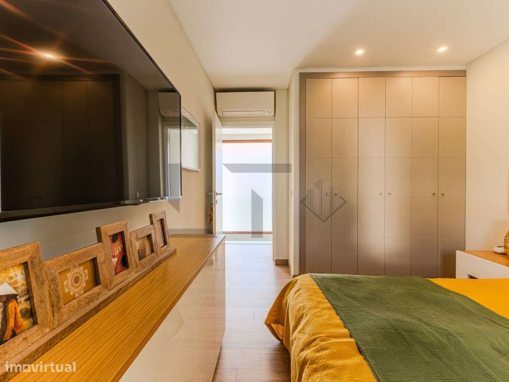Fantástica Moradia T4 Moderna com Vista Mar, Jardim e Estacionament...-39