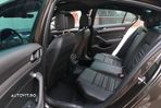 Volkswagen Passat Variant 2.0 TDI DSG 4Motion Highline - 12