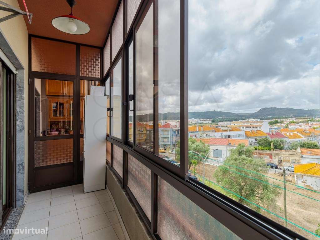 4 Assoalhadas, mobilado e equipado, edifício com elevador, na zona ...-9