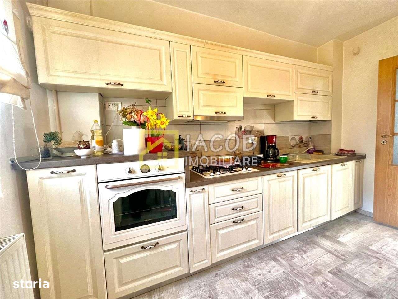 Apartament doua camere decomandate, etajul 1, strada Energiei, Bacau - Imagine principală: 5/14