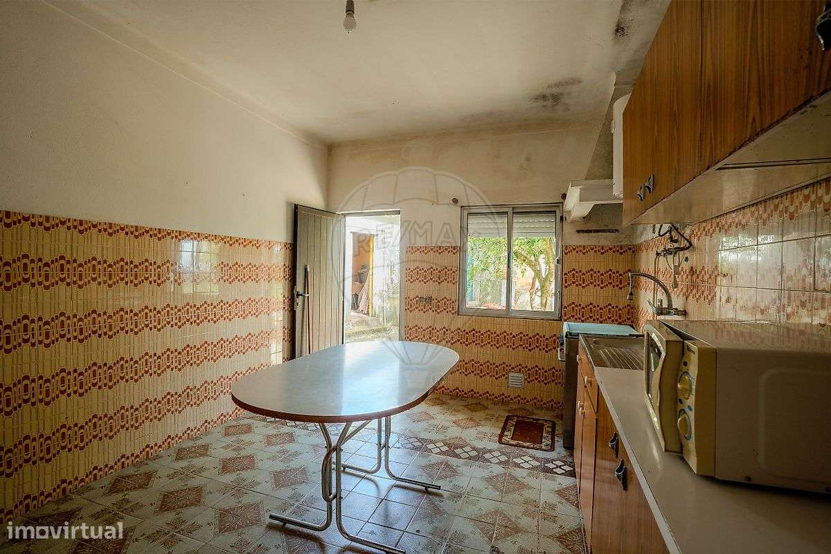 Moradia T2 para venda-13