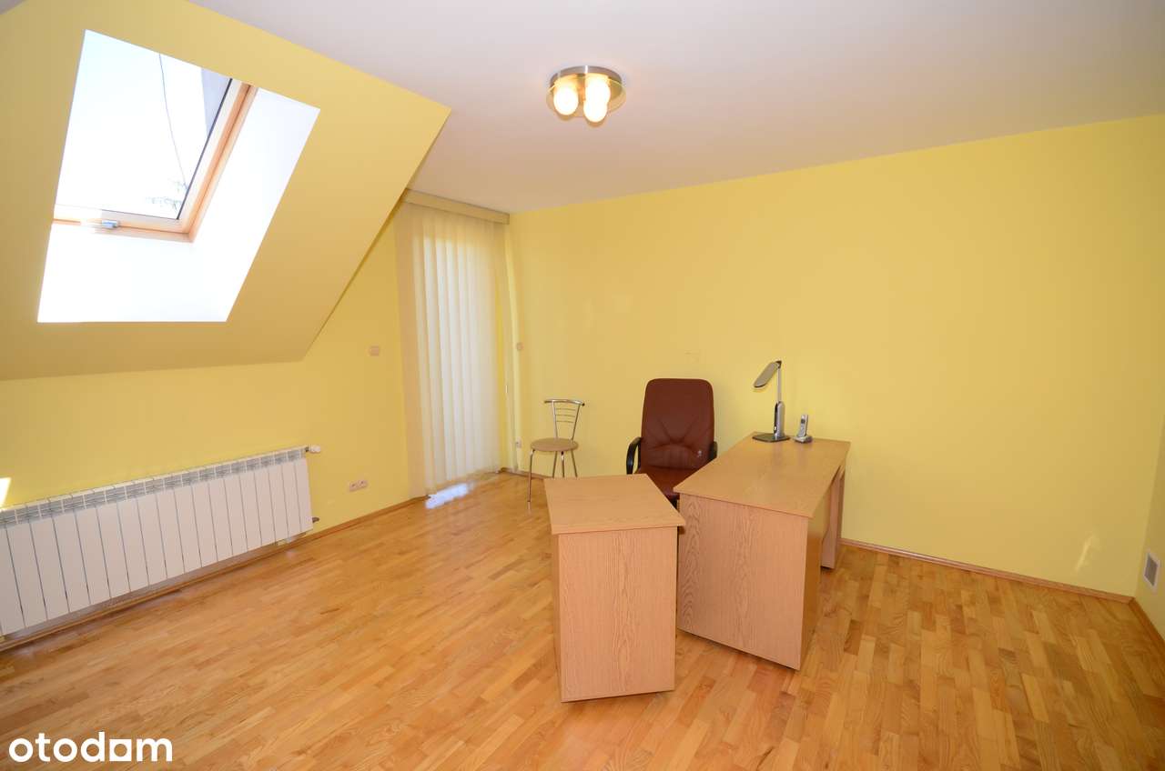 Budynek mieszkalny z częścią usługową.-5