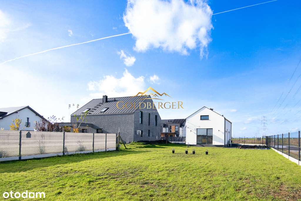 Przytulny dom na przestronnej działce!-19